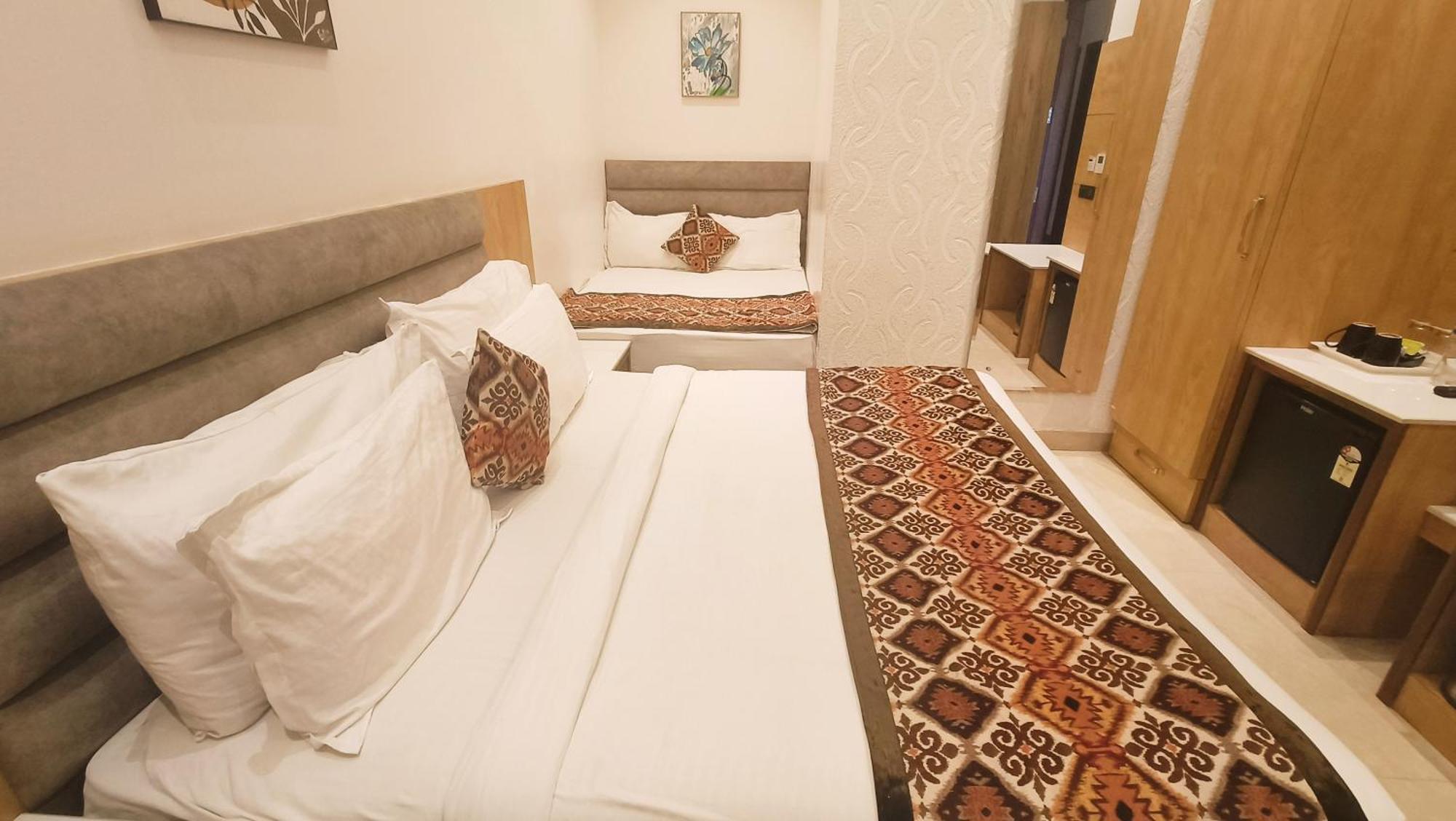 Blessings Hotel Амритсар Экстерьер фото